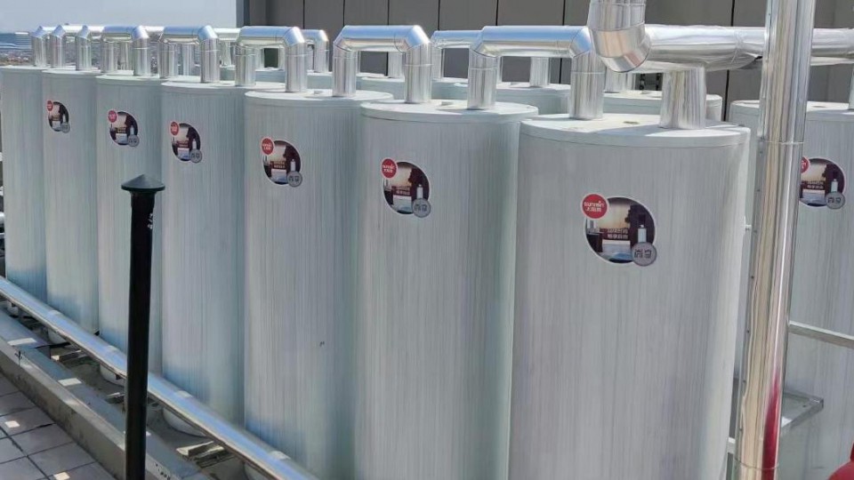 上海虹橋睿景酒店級聯(lián)承壓清潔熱水項目